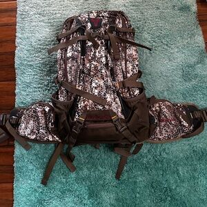 Badlands Dash Pack (NWOT)